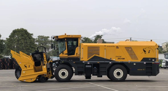 Снегоуборочная (7500 т/час) фрезерно-роторная самоходная машина Kodiak CR700DB